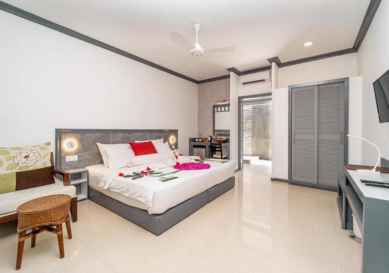 Hotel Tropical Tree Fehendhoo Esterno foto